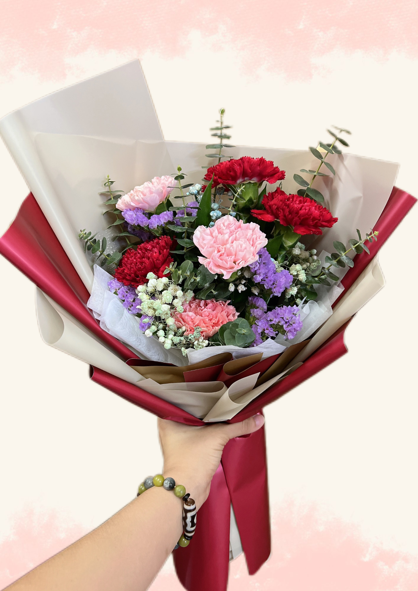 Carnation Hand Bouquet for Online Flower Delivery
